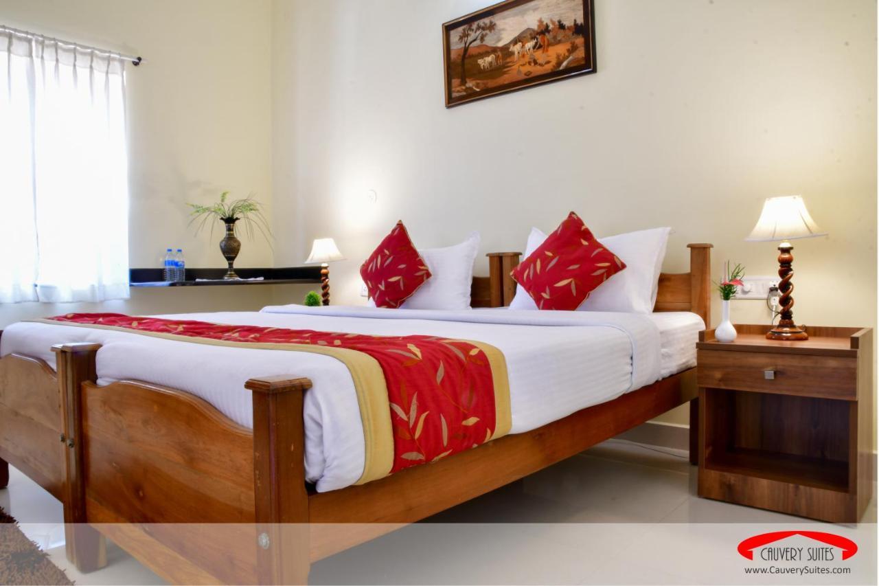 Cauvery Suites 马迪凯里 外观 照片