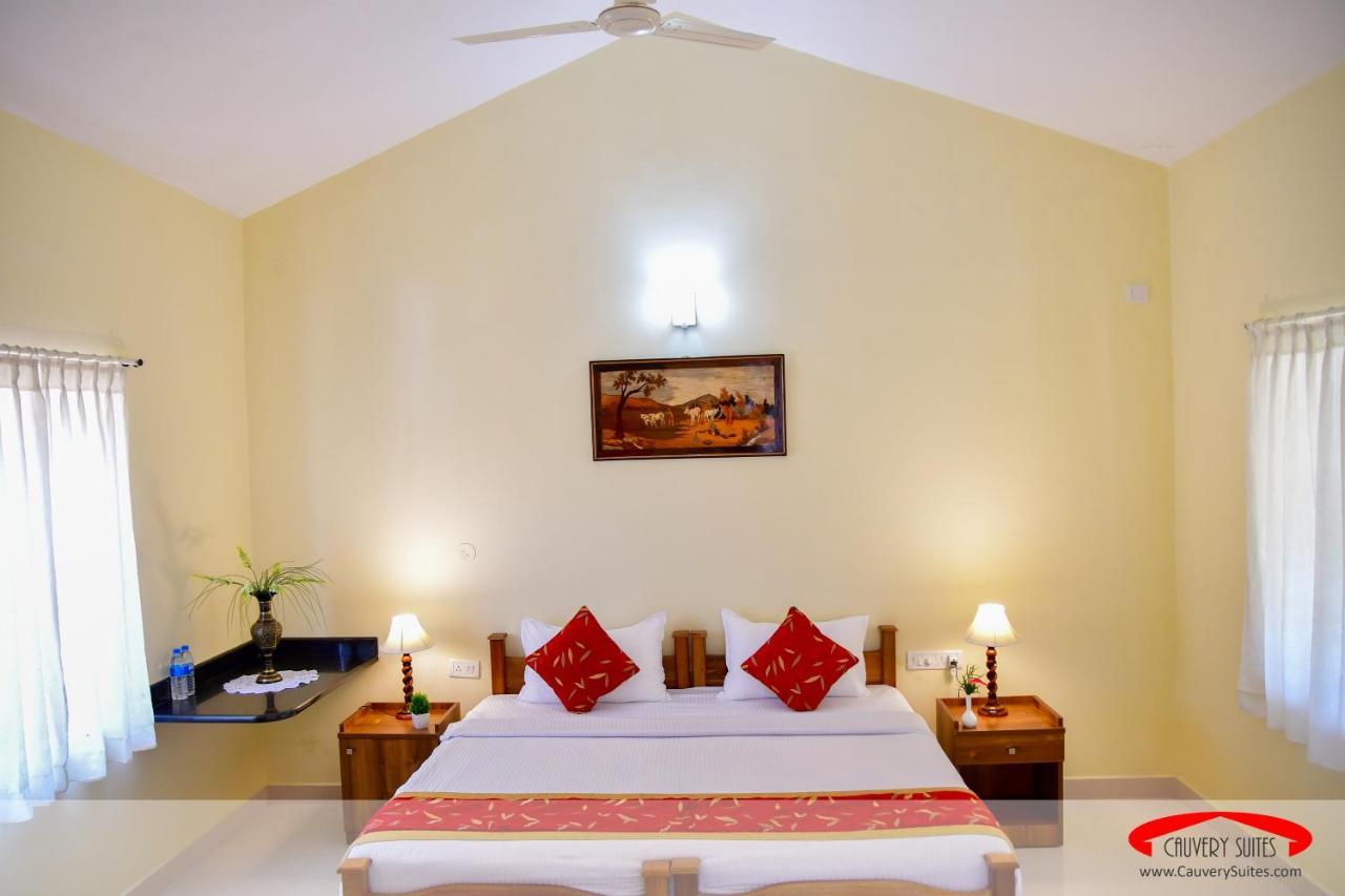 Cauvery Suites 马迪凯里 外观 照片